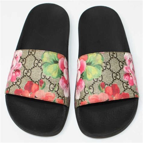 gucci pursuit bloom slides|size 14 gucci slides.